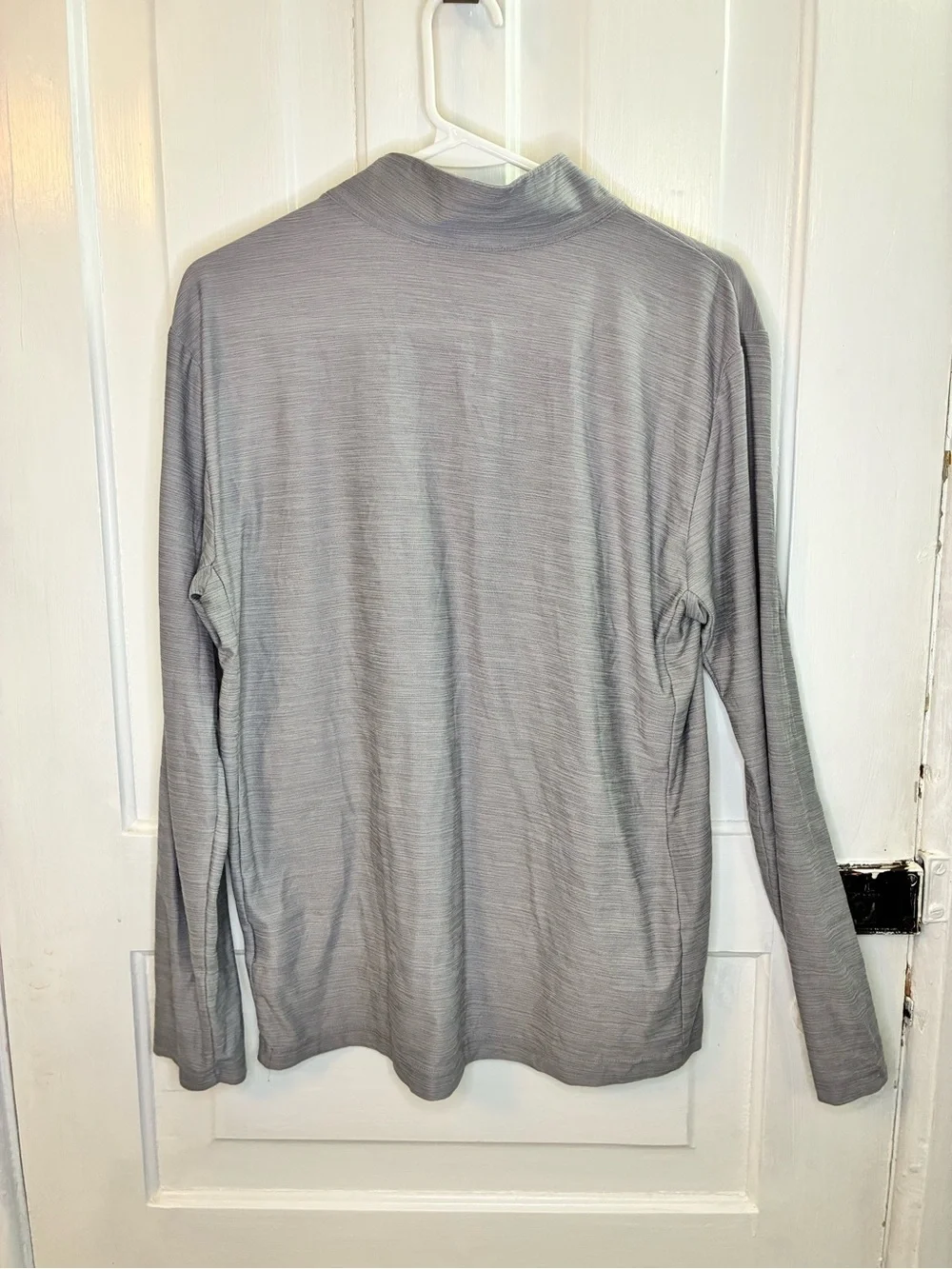 Nike Light Gray Quarter-Zip Long Sleeve Performance Top